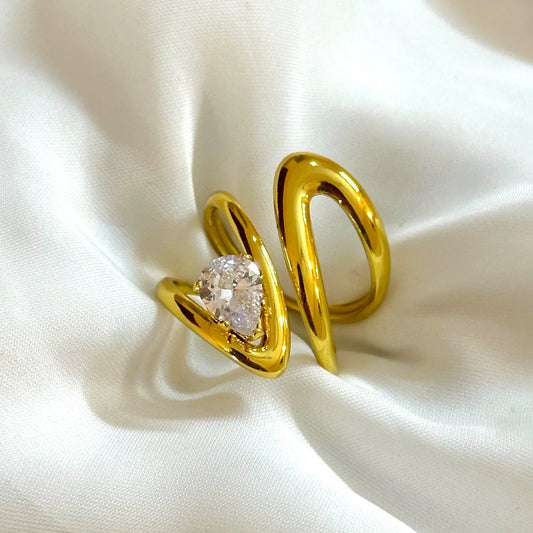 Curve Stone Ring